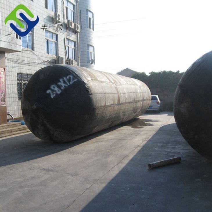 Barge docking airbag
